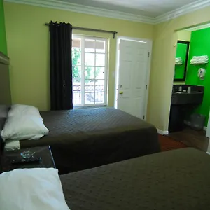 2* Motel - Near Universal Hollywood